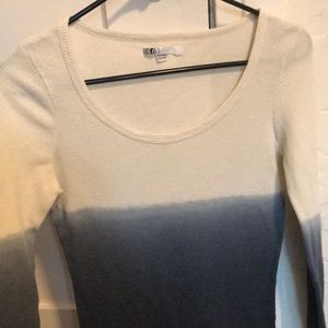 Volcom small thermal shirt!